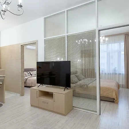 Center! 3 Modern Designed Appartment. Kyiv